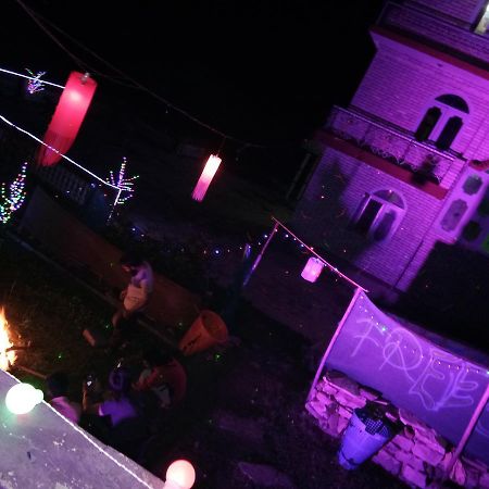 Moksha Hotel 卡索尔 外观 照片