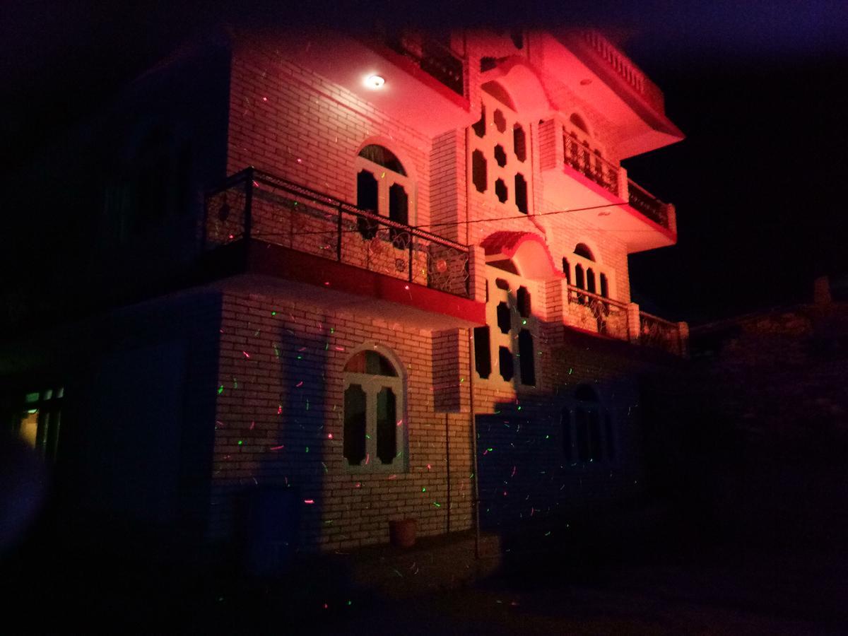 Moksha Hotel 卡索尔 外观 照片